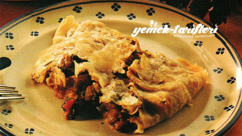 Patlıcanlı Börek Tarifi